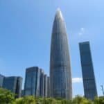Shenzhen : Itinéraire d&rsquo;une journée dans la ville chinoise du futur (Taxis Autonomes, Drones, Plages) Guide 2026.