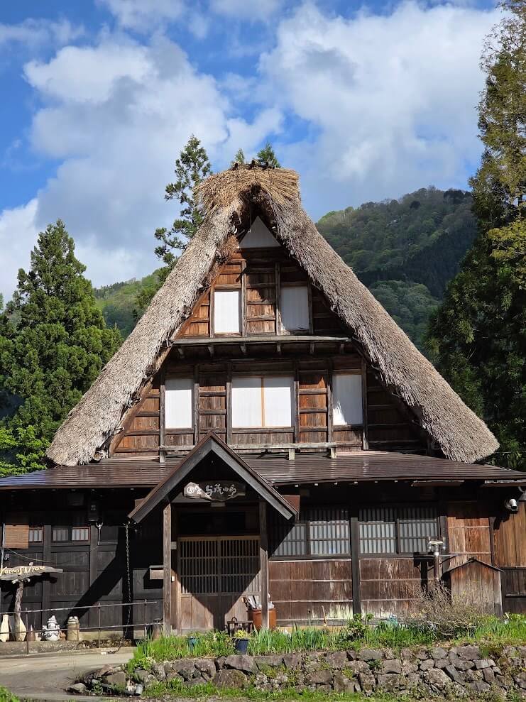 Ainokura